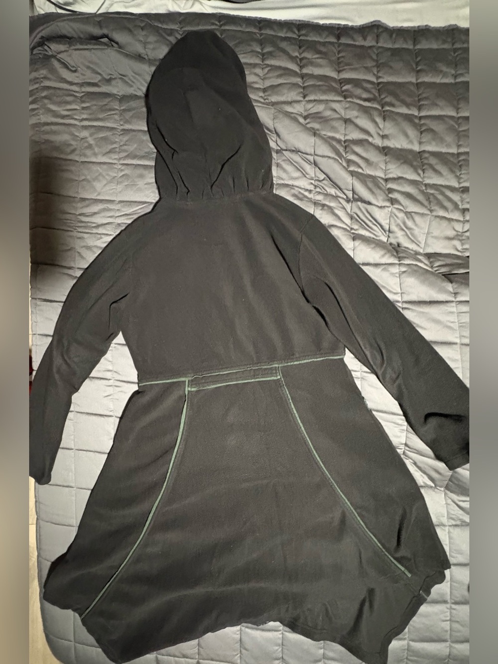 Necromancer’s Coat - Picture 6 of 10